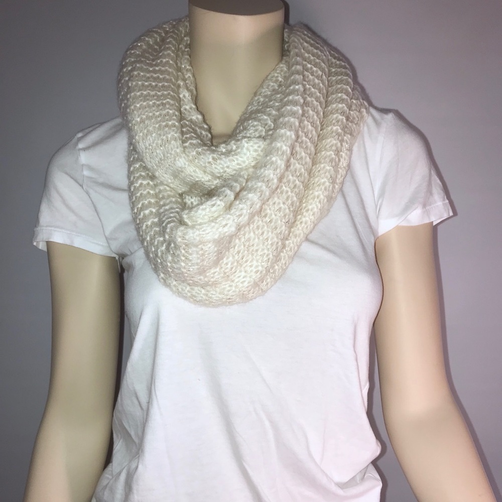 Steve Madden Knitted Circle Scarf